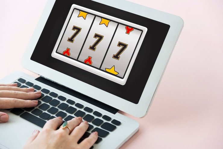 Kartu blackjack di layar ponsel modern